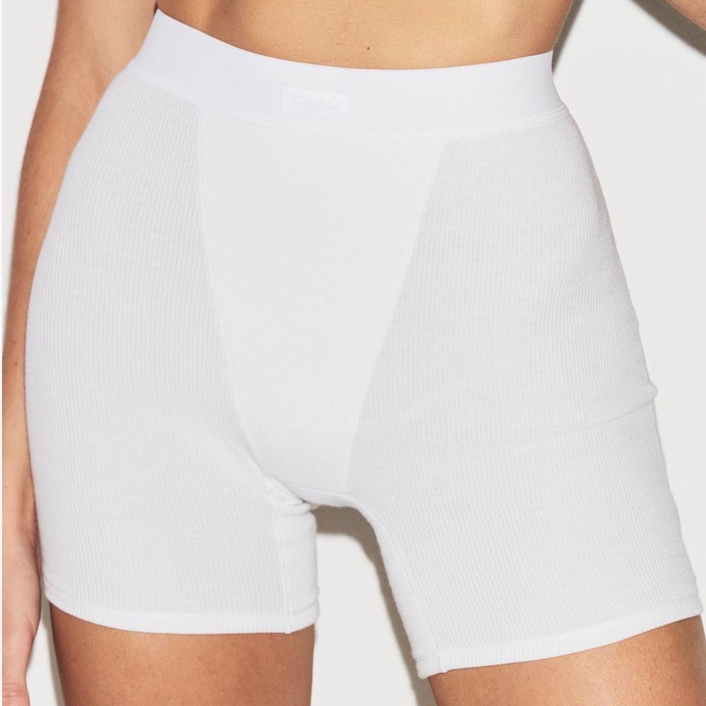 SKIMS Cotton Rib Boxers – Color: Snow (White) 🤍